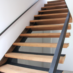 Construire un Escalier de Secours Conforme aux Normes Vaulx-en-Velin